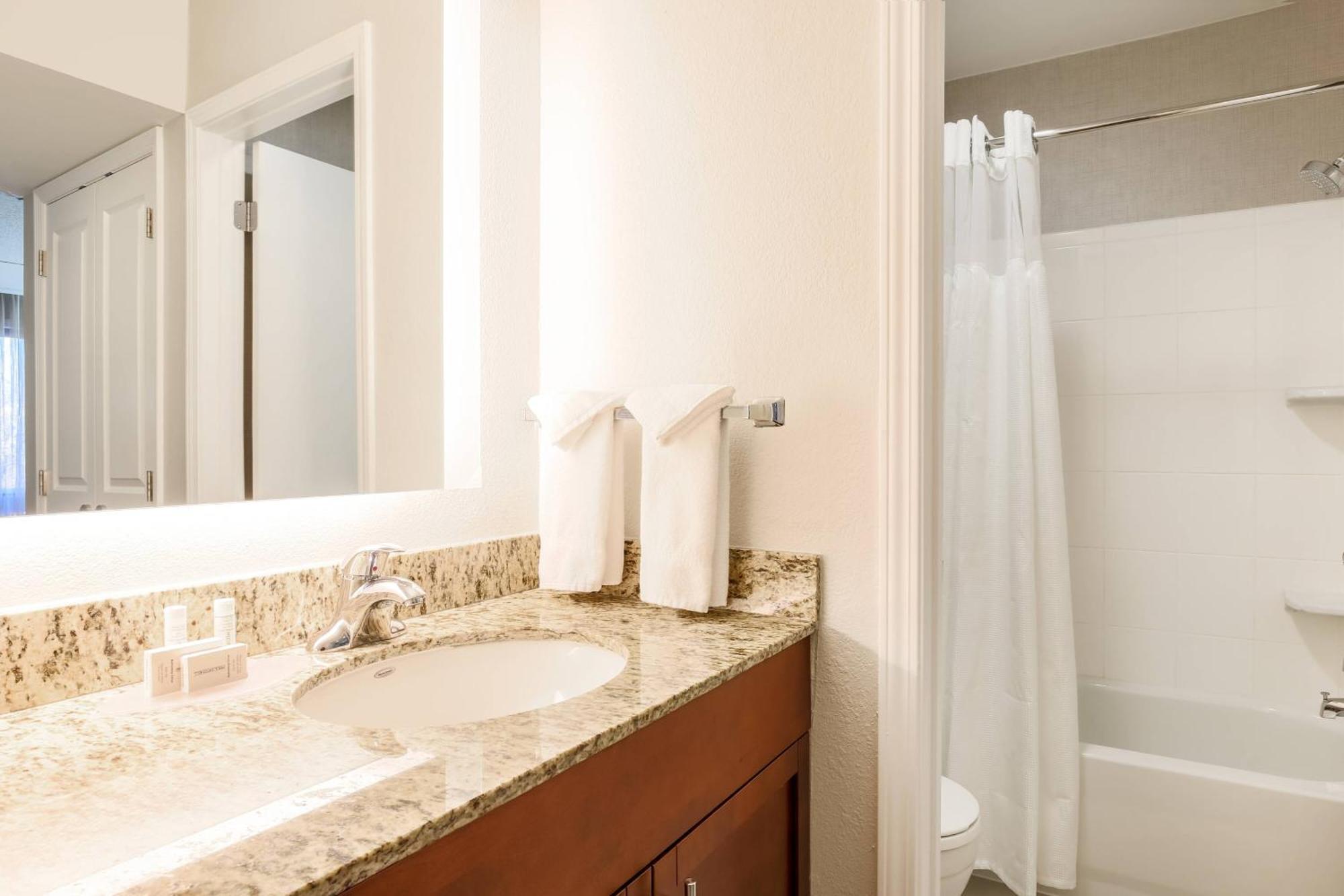 Residence Inn By Marriott Atlanta Cumberland/Galleria Smyrna Extérieur photo